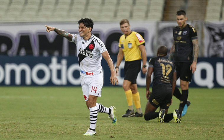 CANO - Vasco (C$ 12,54) Seu faro de gol é impressionante, com três gols em apenas seis chutes no campeonato. Diante de um Grêmio que deve preservar seus titulares para a final do Gauchão, acreditamos que o gringo deixará sua marca novamente.