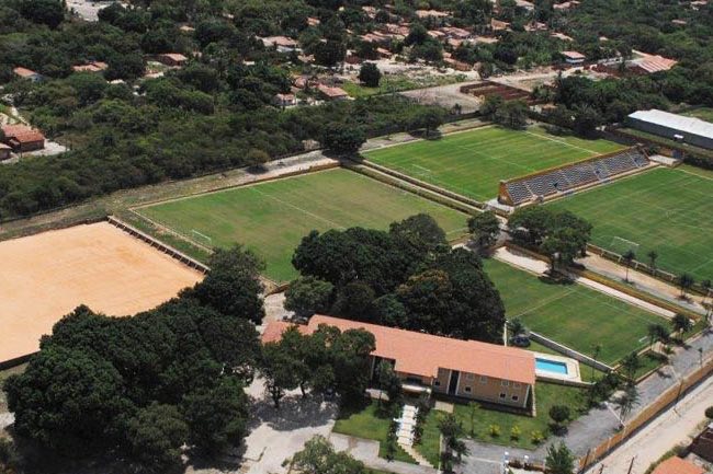 Ceará - CT Luís Campos: Também conhecido como Cidade Vozão, faz homenagem ao advogado, jornalista e professor universitário Luís Queiroz Campos, com vasta história ligada à capital cearense e ao Estado, mas principalmente ao clube.