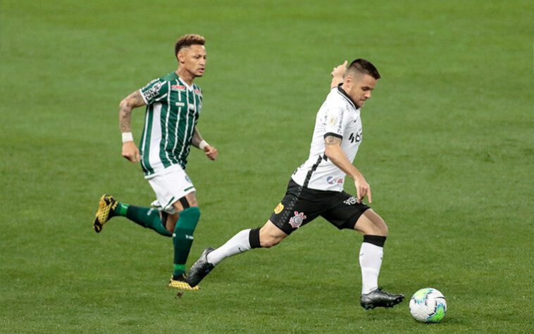 4ª rodada - Corinthians 3 x 1 Coritiba: Cássio; Fagner, Gil, Danilo Avelar e Sidcley; Gabriel e Cantillo; Ramiro, Araos e Léo Natel; Jô.