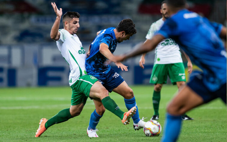 Reta final da Série B - O mês também contará com as sete rodadas finais da segunda divisão nacional, que definirão as equipes que sobem para a Série A e as que descem para a Série C.