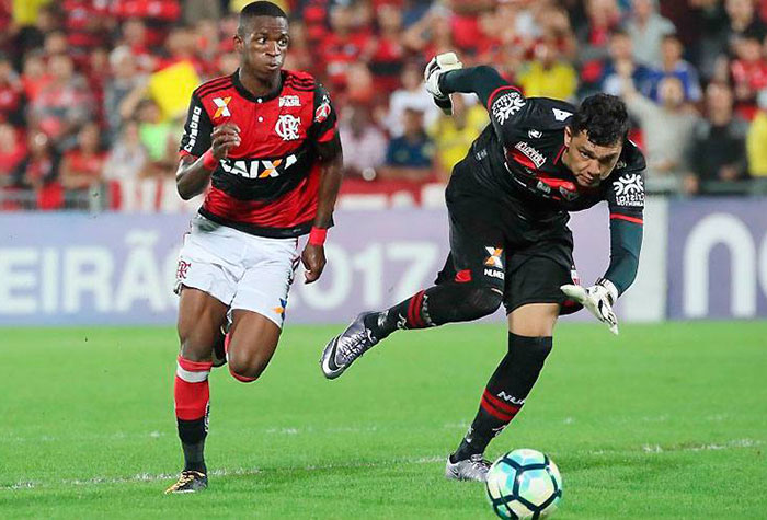 2017 - Após 28 jogos, o Flamengo ocupava a sétima posição, com 43 pontos. Nas 10 rodadas finais, o clube somou apenas 13 pontos e acabou em sexto, com 56.