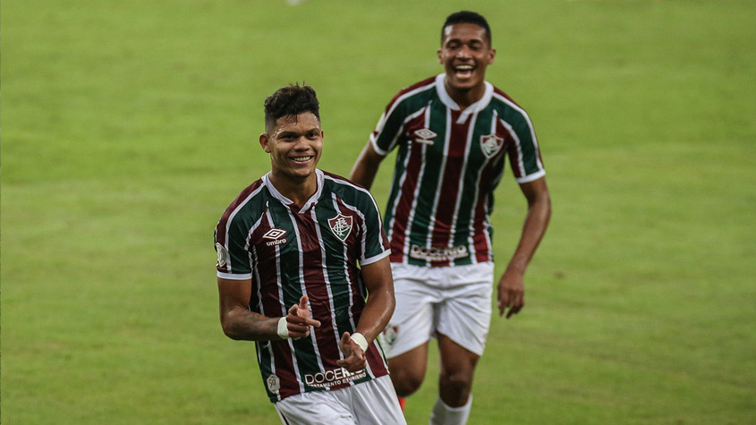 O Fluminense voltou a campo pelo Brasileirão e mais uma vez não teve uma boa atuação. Atuando no Maracanã diante do Palmeiras, o time treinado por Odair Hellmann voltou a exibir os defeitos de outrora. Neste cenário, a dupla formada por Marcos Paulo e Evanílson, ambos da base tricolor, conseguiu se salvar. Confira as notas do LANCE!