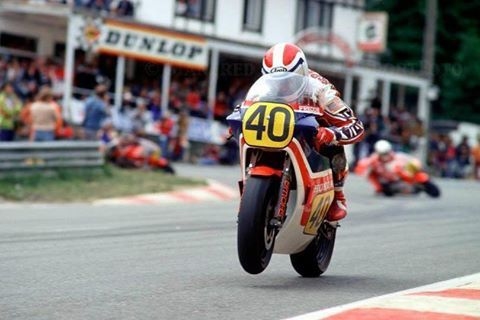 Com 20 anos em 1982, Freddie Spencer se tornou o mais jovem piloto a vencer na classe rainha