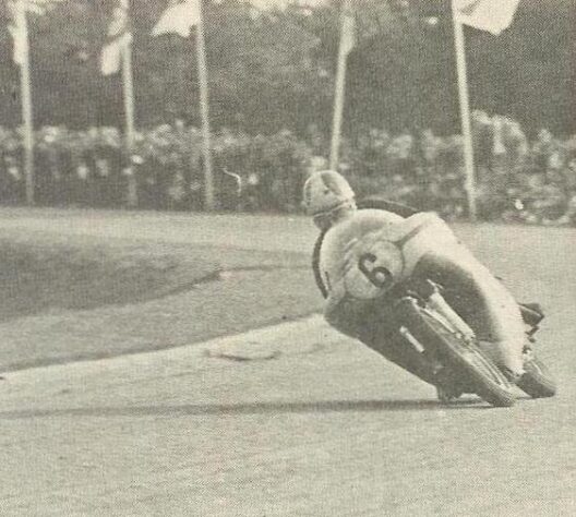 Com uma Norton, em 1969, Godfrey Nash foi o último piloto a vencer uma corrida com uma máquina de um cilindro