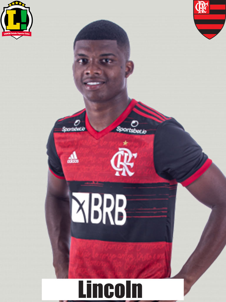 LINCOLN - 5,5 - Foi a única cartada do treinador do Flamengo, entrando já aos 30 minutos do segundo tempo. Encontrou um rival posicionado todo atrás e não criou grandes lances. Pelas atuações mais recentes, merecia ter entrado antes, ao menos.