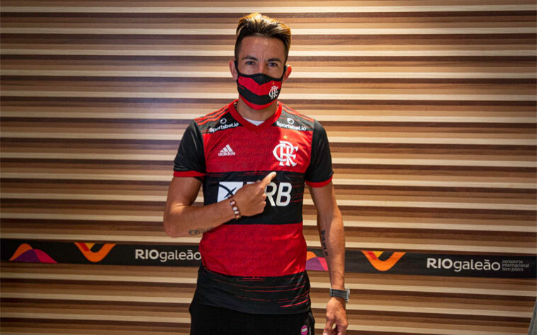 MAURICIO ISLA - CONTRATO ATÉ: 31/12/2022 / Posição: lateral-direito / Nascimento: 12/06/1988 (32 anos) / Jogos pelo Flamengo: 0