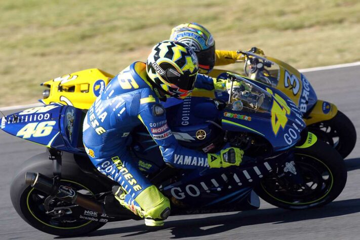 Valentino Rossi estreou na Yamaha em 2004 com uma vitória no GP da África do Sul