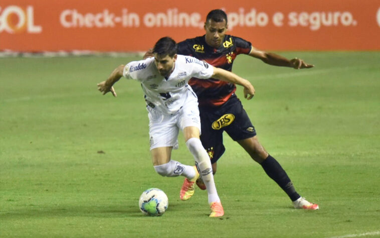 SPORT - Sobe - Velocidade: A equipe do Sport levou perigo pelas pontas e criou boas oportunidades nas costas dos laterais santistas. / Desce - Falta de pontaria: Equipe perdeu boas chances, principalmente no primeiro tempo, o que contribuiu para a derrota. 