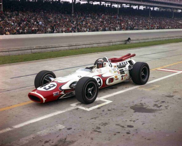 Antes do título mundial de 1997, Jacques Villeneuve venceu a Indy 500 de 1995. O piloto canadense também foi segundo colocado no ano anterior