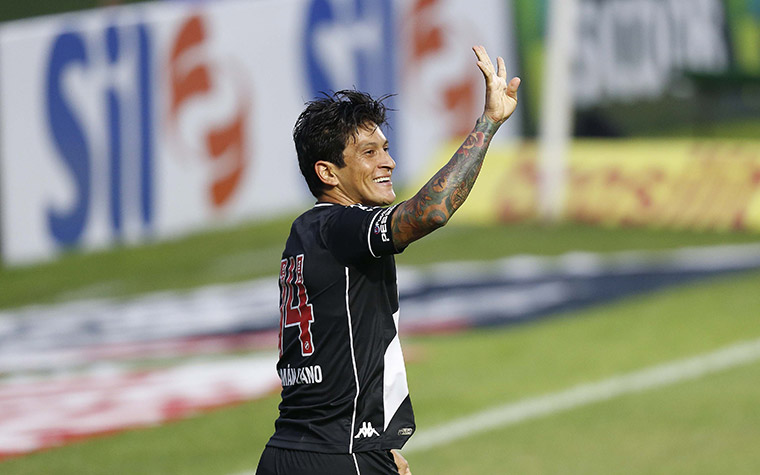 O Vasco soube sofrer na tarde deste domingo em São Januário contra o São Paulo. O Tricolor criou boas oportunidades no primeiro e no segundo tempo. Mas bastou uma chance para Germán Cano colocar a bola para as redes, mudar o cenário do confronto e dar as rédeas ao Vasco, que conseguiu a segunda vitória no Campeonato Brasileiro e chegou à seis pontos. Muito além do argentino, o Cruz-Maltino teve outros destaques na Colina Histórica. Confira as notas do LANCE! (Por Gabriel Grey - gabrielgrey@lancenet.com.br)