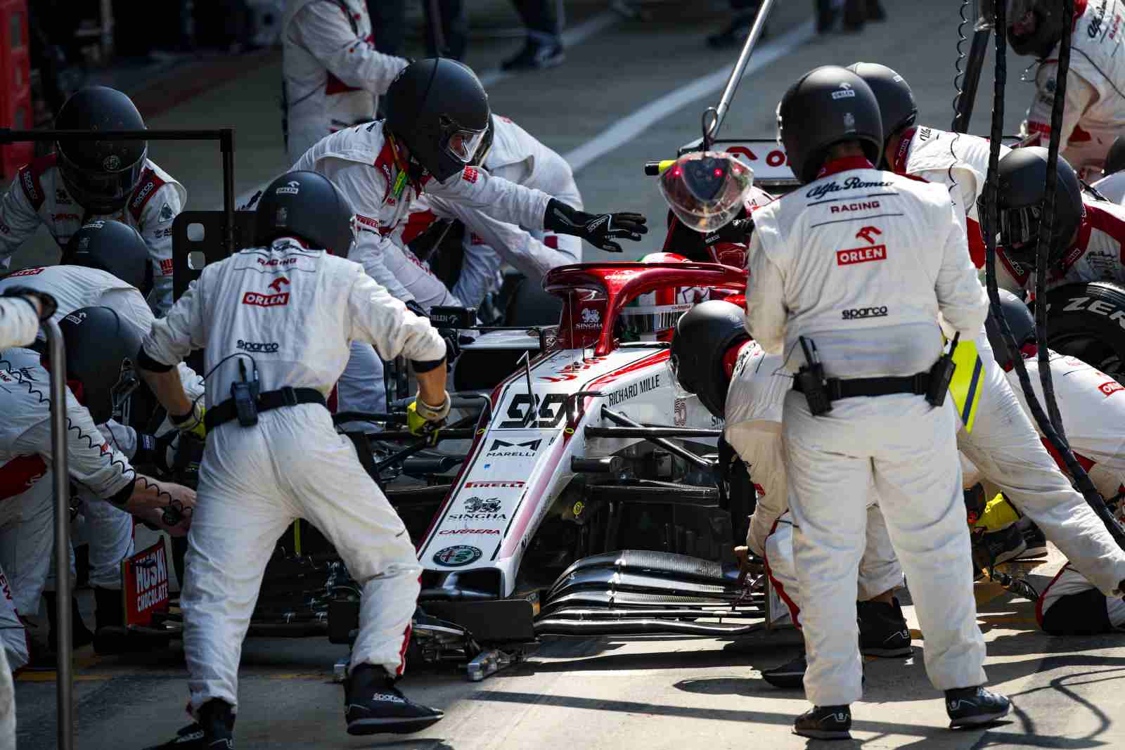 Giovinazzi pouco conseguiu fazer com a limitada Alfa Romeo 