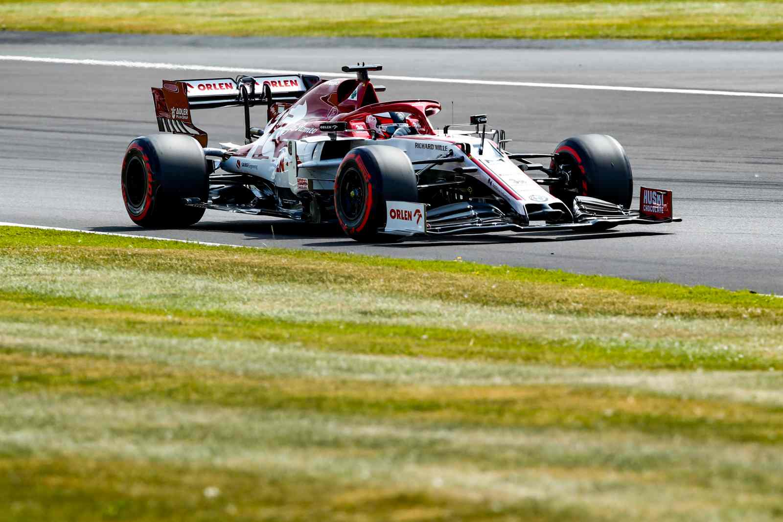 O finlandês foi mais uma vez superado pelo companheiro de equipe, o italiano Antonio Giovinazzi 