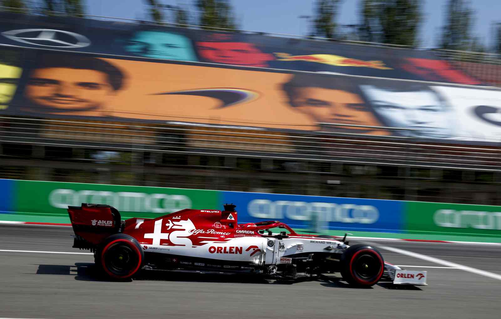 Kimi Räikkönen conseguiu avançar para o Q2 pela primeira vez no ano