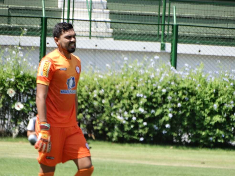 Ex-Santos, o goleiro Felipe está no elenco do Tombense, clube que está na terceira divisão nacional. A equipe já mostrou sua força e disputará a final do Mineiro contra o Atlético-MG neste mês.