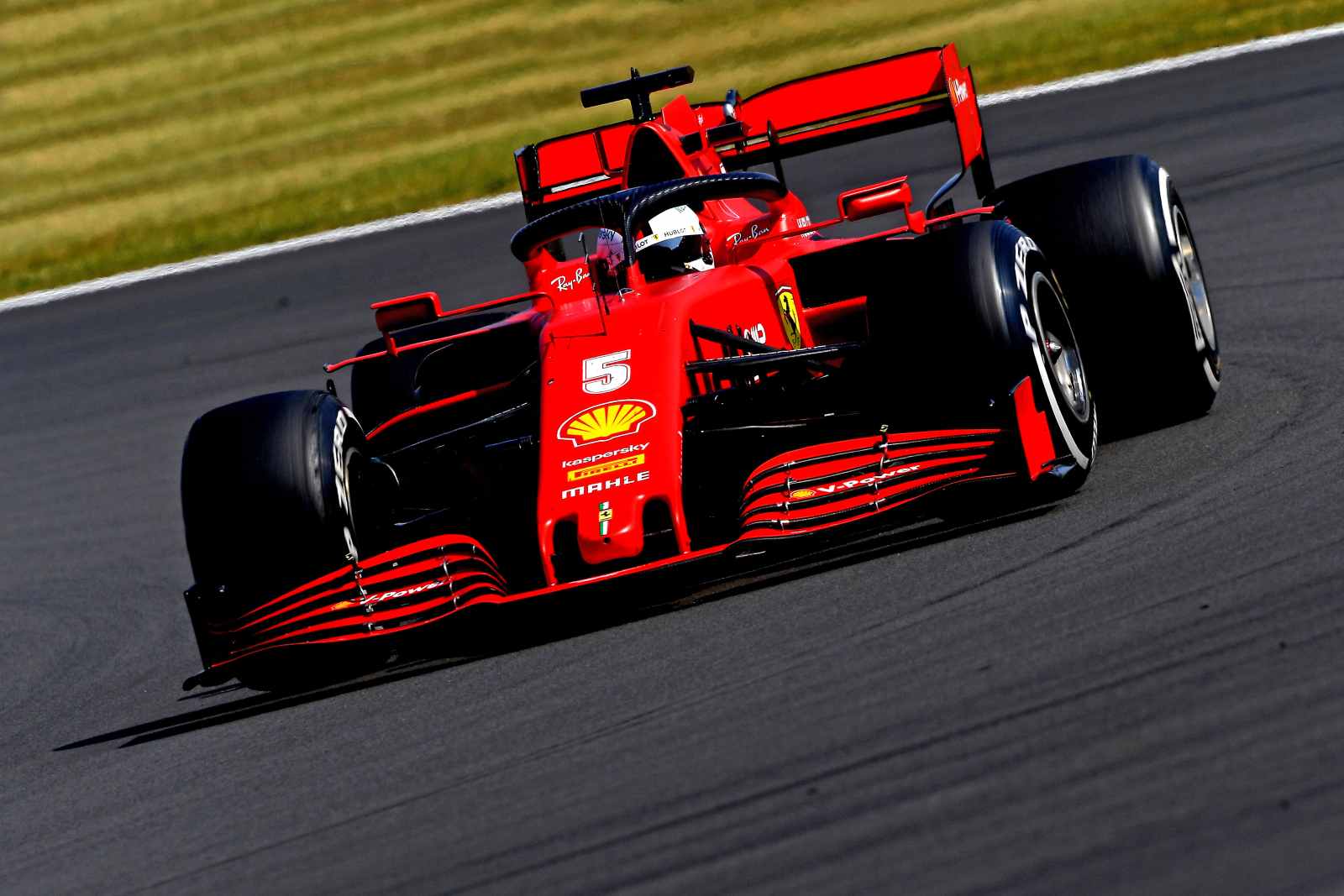 Sebastian Vettel teve um dia para esquecer. 12º colocado