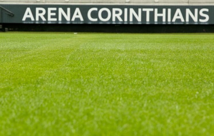 Uma das curiosidade é a altura que se encontra o campo do estádio: exatos 777 metros acima do nível do mar. A escolha foi proposital por conta do Campeonato Paulista de 1977, um dos mais importantes títulos conquistados na história alvinegra.