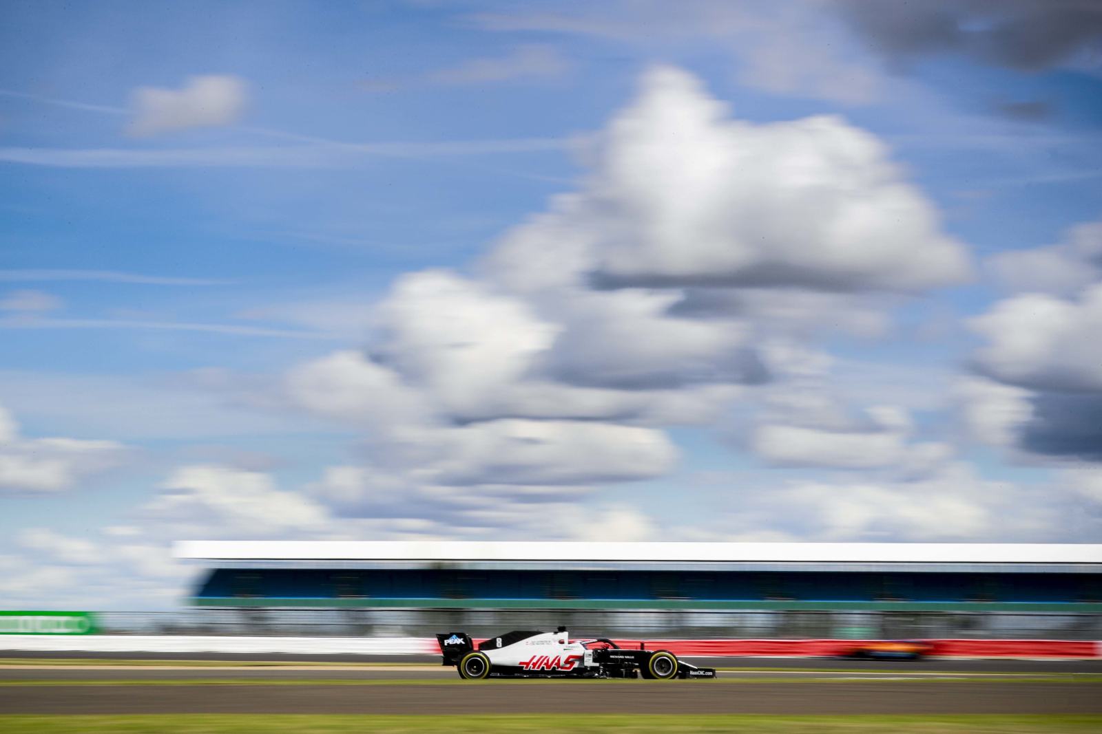 Piloto foi o último a fazer o pit-stop obrigatório