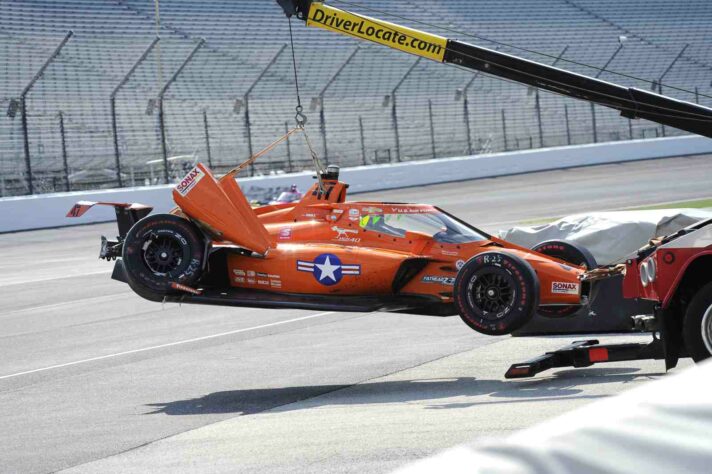 Conor Daly promoveu um dos acidentes da corrida