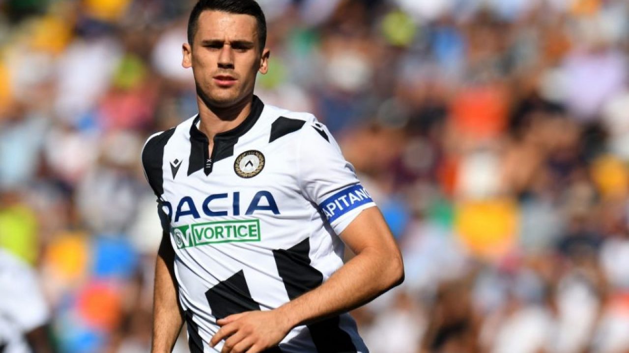 MORNO - De olho no mercado para a próxima temporada, Lazio e Napoli disputam a contratação do atacante Kevin Lasagna, um dos destaques da Udinese, na última edição do Campeonato Italiano. O jogador está avaliado em 22 milhões de euros e deve decidir o futuro em breve. 