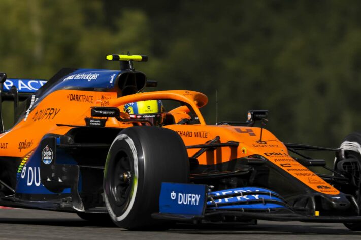 Lando Norris em ação durante a corrida em Spa-Francorchamps