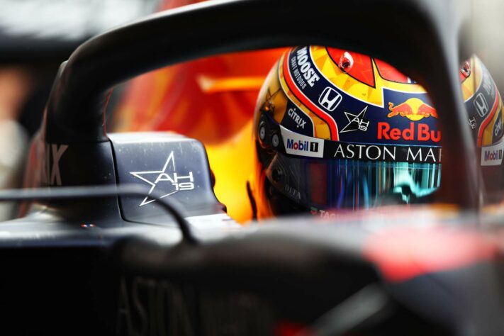É este o fim de semana em que Albon consegue afastar as críticas e tirar o máximo da Red Bull? (Foto: Getty Images/Red Bull Content Pool)