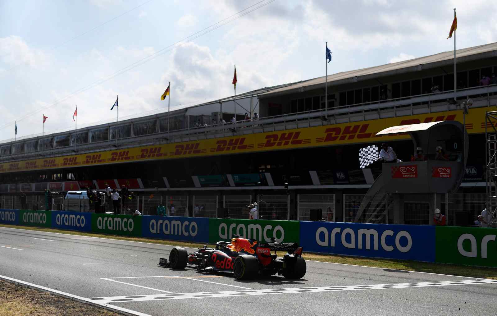 Verstappen chegou a reclamar dos pneus no início da prova em Barcelona, mas não ameaçou Hamilton e nem foi ameaçado por Bottas