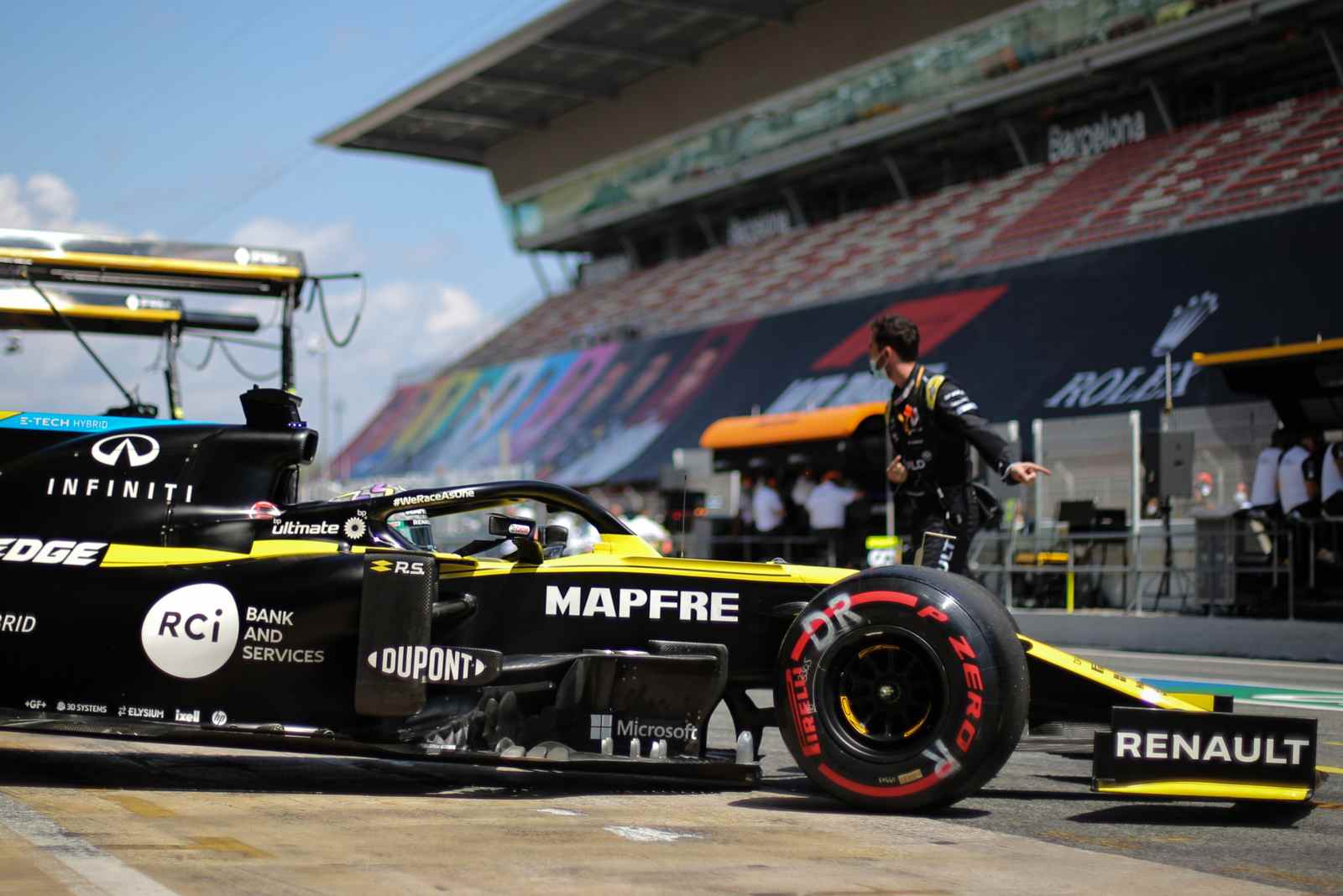 Ricciardo antes do GP da Espanha. Australiano voltou a ficar fora da zona de pontuação