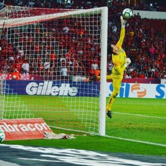 11 – GOIÁS: 14 pontos em 10 jogos. Quatro vitórias, dois empates e quatro derrotas. Oito gols marcados e oito sofridos. 46.67% de aproveitamento.