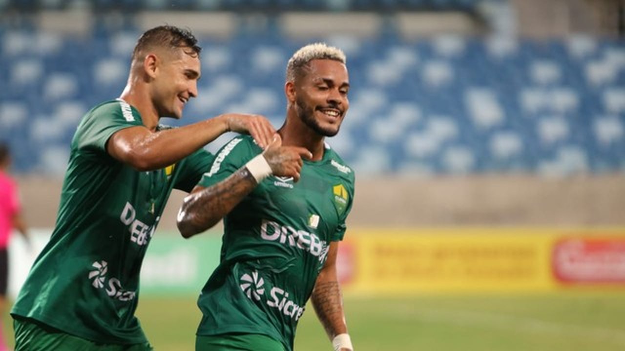 Mato-Grosso - O Campeonato Mato-Grossense está na fase de quartas de finais, porém a Federação ainda não definiu as novas datas para o retorno do torneio. Os confrontos desta fase serão entre: Luverdense x Cuiabá, Nova Mutum x Sinop, Dom Bosco x Operário VG e Poconé x União Rondonópolis.