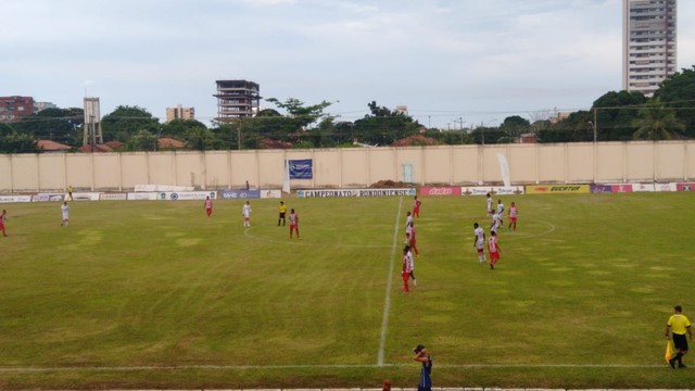 Campeonato Rondoniense: Na fase semifinal, o Ariquemes recebe o União Cacoalense, enquanto o Ji-Paraná encara o Porto Velho. Ambas partidas serão disputadas no próximo sábado (15), e as equipes definem a vaga na final no outro final de semana, no segundo encontro das equipes.