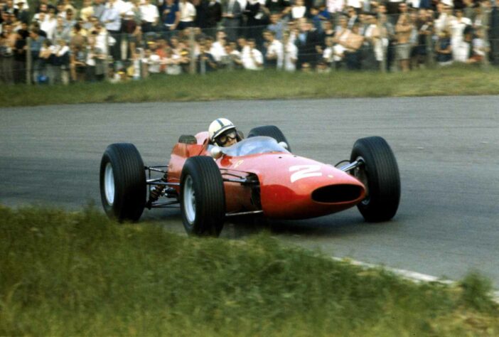 16 - Campeão mundial de 1964, John Surtees também venceu 4 vezes