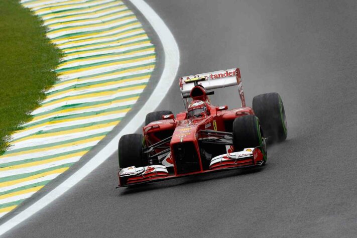 F138: o que é esse bico do carro de 2013?