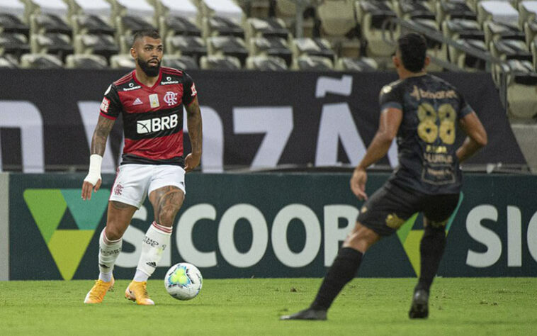 CEARÁ | SOBE - Luiz Otávio foi um gigante na zaga e quando foi ao ataque abriu o caminho para a vitória do Vozão. O volante Charles também se destacou ao fazer o segundo gol. Vina, quem fez os dois cruzamentos, foi outro que merece menção honrosa. / DESCE - Cléber ficou isolado demais no ataque. Quando saiu para jogar, demonstrou pouca qualidade técnica para criar.