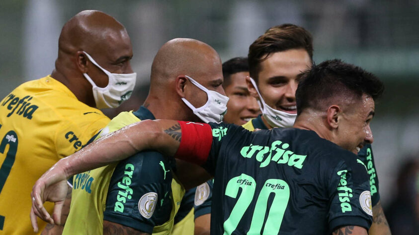 Mesmo jogando no Allianz Parque, o Palmeiras não saiu de empate por 2 a 2 contra o Sport, neste domingo. Willian marcou o primeiro gol do Alviverde e foi o principal nome do Verdão no jogo. Veja as notas do LANCE! para o Palmeiras na partida.