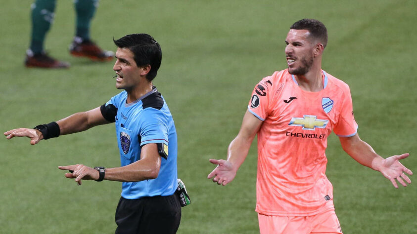 Bolívar: Sobe / Primeiro tempo de igual pra igual: Conseguiu fazer frente ao rico Palmeiras, em pleno Allianz Parque, na primeira etapa. Inclusive, teve mais finalizações certas no gol do que os mandantes (3 a 2) nos primeiros 45 minutos. Desce / Baixo nível técnico: não aproveitou as chances criadas no primeiro tempo. Na etapa final, se abriu mais do que deveria e, devido à inferioridade técnica em comparação ao Verdão, não conseguiu se sustentar no setor defensivo e perdeu por 5 a 0.