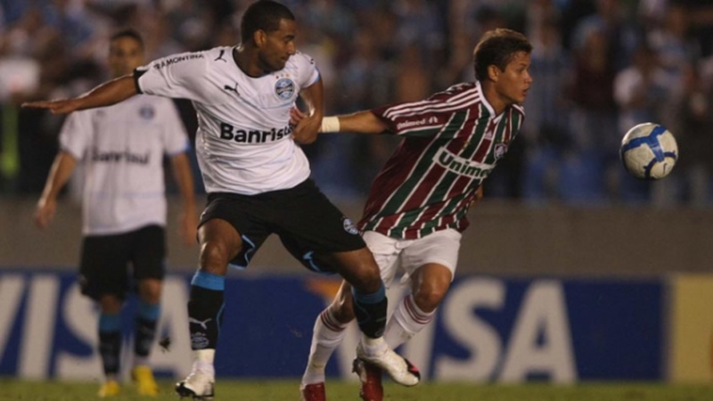 Três anos antes, a equipe que se consagraria campeã brasileira no final do ano de 2010 foi eliminada pelo Grêmio na Copa do Brasil. Com duas derrotas, o time caiu nas quartas de finais para a equipe gaúcha. 