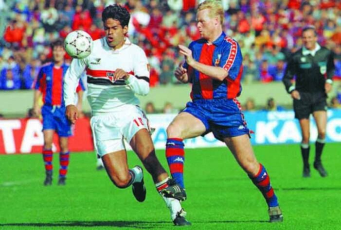 Barcelona x São Paulo - 4 jogos - 2 vitórias do Barcelona (1969 e 1993) e 2 vitórias do São Paulo (1992 e 1992 [foto]).