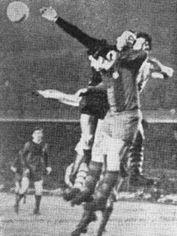 Barcelona x Bangu - 1 jogo - 1 vitória do Barcelona (1961 [foto]).