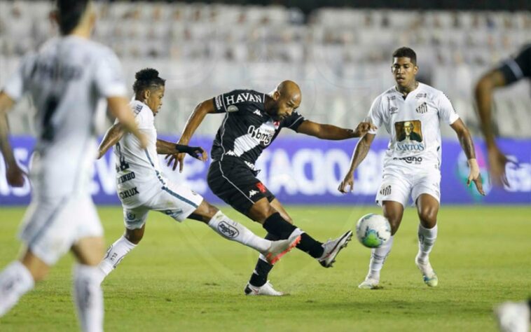 VASCO - O Cruz-Maltino é outro clube que também já sofreu perdas em seu plantel. Na partida contra o Santos, na Vila Belmiro, pela sétima rodada do Brasileiro, o Vasco entrou em campo, mas tinha cinco jogadores afastados por terem confirmado a infecção por coronavírus. Na ocasião, a partida terminou empatada em 2 a 2.