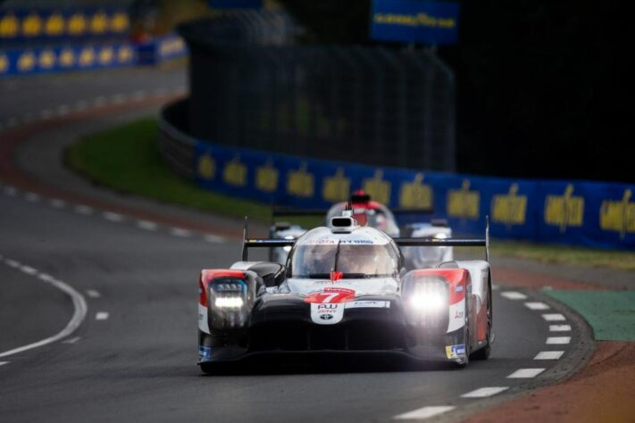 Carro foi ocupado por Kamui Kobayashi, Jose Maria López e Mike Conway