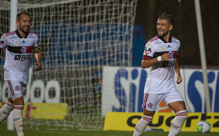 Giorgian de Arrascaeta (27 anos) - Clube: Flamengo - Posição: meia - Valor de mercado: 18 milhões de euros.