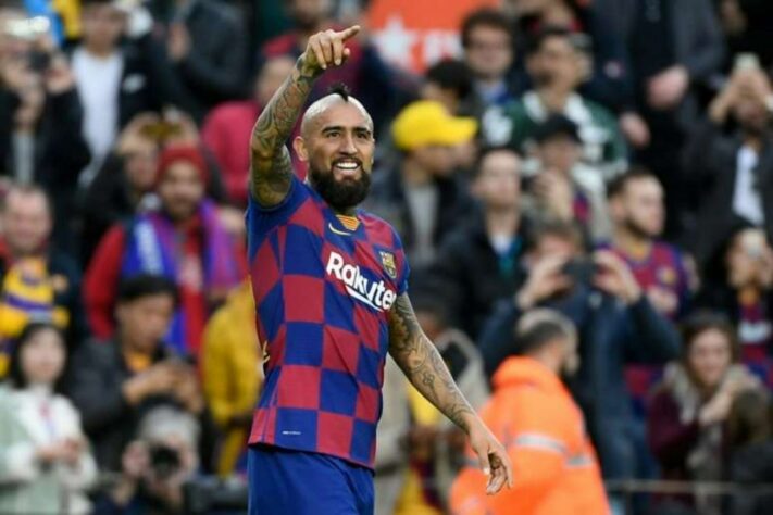 Vidal - 96 jogos pelo Barcelona, 11 gols e 10 assistências. 