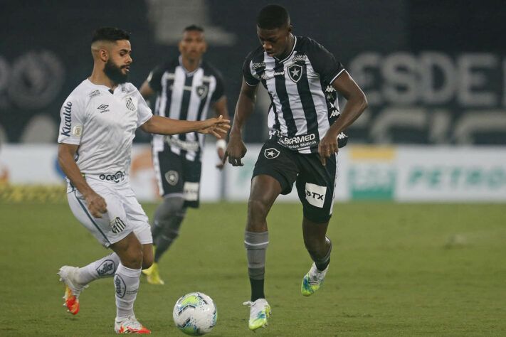 12º - MATHEUS BABI - Botafogo (C$ 7,98) - Soma três gols e uma assistência no Brasileirão, o que contribui para sua média atual ser de 4.96. Mesmo sendo jovem, é um dos jogadores mais influentes do campeonato e ainda deve ser muito escalado pelos cartoleiros.