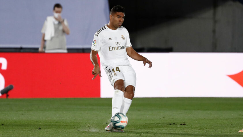 NA MÉDIA - Casemiro manteve sua regularidade no Real Madrid e desempenhou bom papel defensivo no duelo contra o Celta