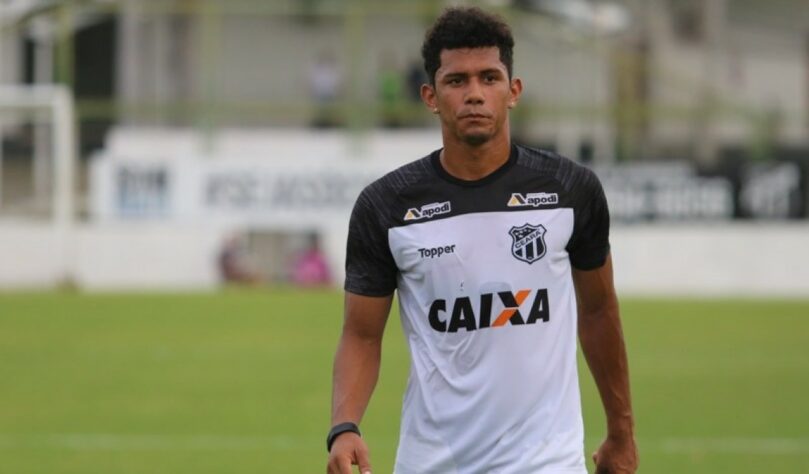 Fernando Sobral, meio-campista do Ceará, tem 25 anos e contrato até dezembro de 2021. Vale 900 mil euros (R$ 5,9 milhões).