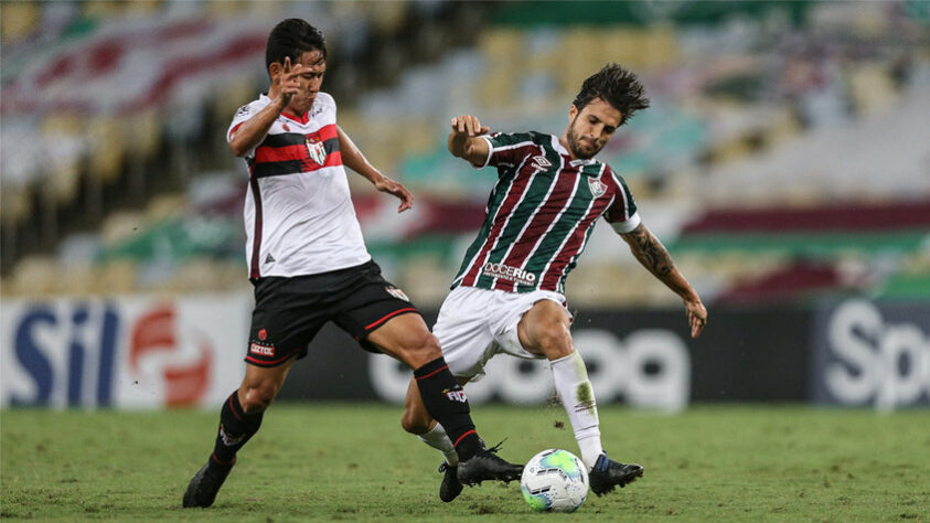 O Fluminense tropeçou em casa, no Atlético-GO, nesta quarta-feira. O Tricolor saiu na frente com gol de Evanilson, mas cedeu o empate em meio a dificuldades para segurar o placar após a expulsão de Hudson, ainda no primeiro tempo. Por isso, o volante ficou com a pior nota do jogo. Confira as avaliações (Por Felipe Melo - felipeeduardo@lancenet.com.br):