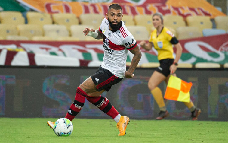 Ao infinito e além! Na noite desta quarta-feira, o Flamengo ratificou a evolução que passando no comando de Domenec Torrent. Com ótimos 45 minutos iniciais, o Rubro-Negro marcou dois gols e sentenciou o resultado no clássico contra o Fluminense no Maracanã. Os destaques foram múltiplos, mas Gabigol recebeu a maior nota. Confira todas as notas! (Por Matheus Dantas - matheusdantas@lancenet.com.br