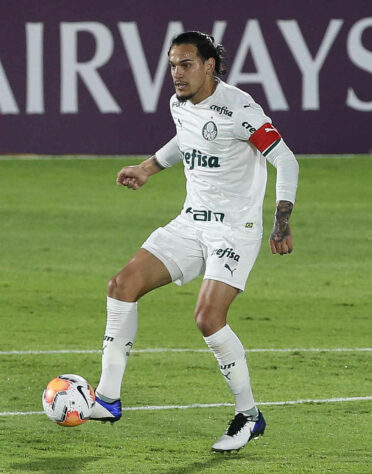 18º - Gustavo Gómez (Venda do Milan para o Palmeiras) - 2020 - R$ 26 milhões