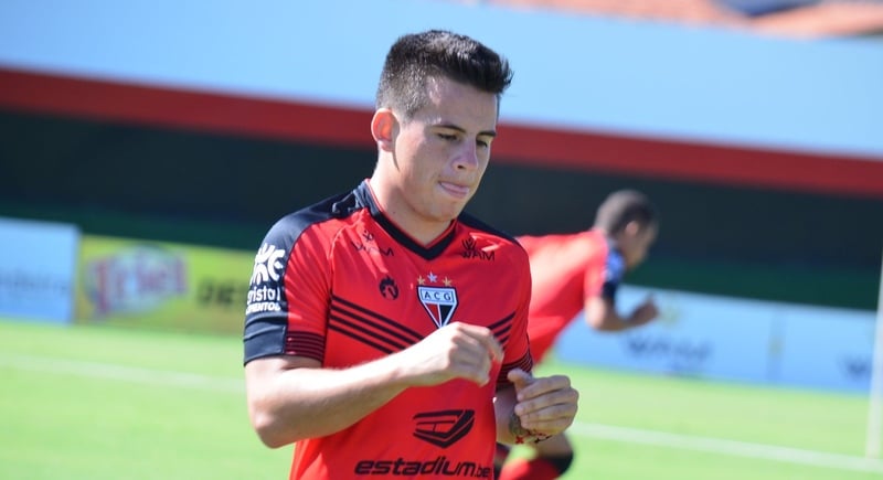 O Atlético Goianiense utilizou um estrangeiro no Brasileirão: Henry Vaca (boliviano).