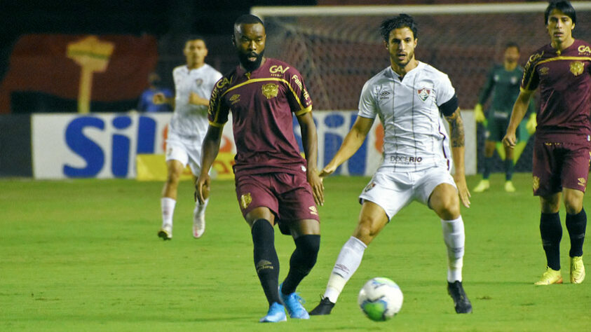 11ª rodada - Sport Recife x Fluminense - Nos últimos dois jogos, o Flu perdeu fora de casa, mas devolveu o placar no Nilton Santos.